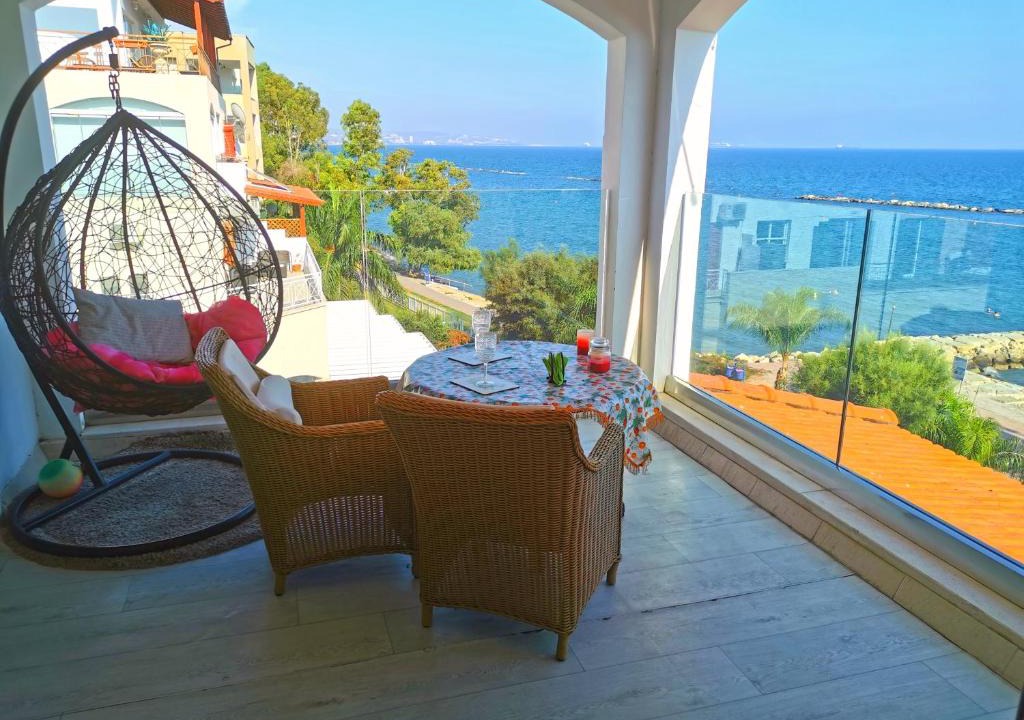 Potamos tis Germasogeias House | Lovely Seafront Place on 1st line with Sea&Mountain view in Green Peaceful GalatexComplex