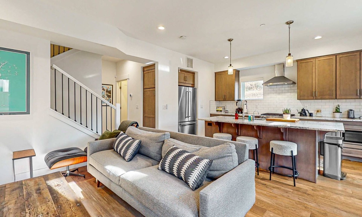 Summit Park House | Luxurious, dog-friendly home with private hot tub, W&D, AC, WiFi, near slopes