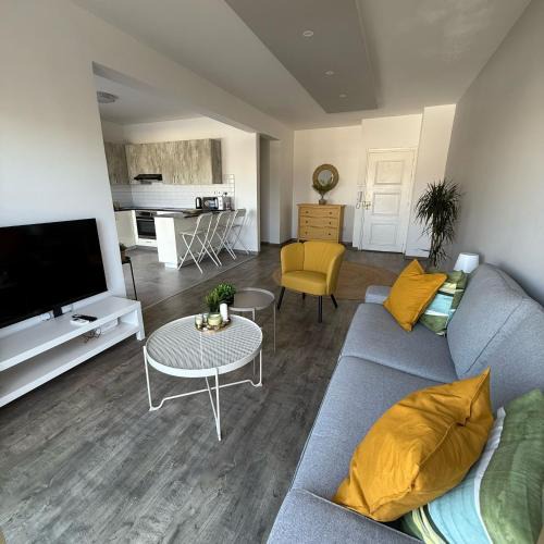 Skala Apartment | Luxurious Penthouse in Larnaca Center 300m From The Beach
