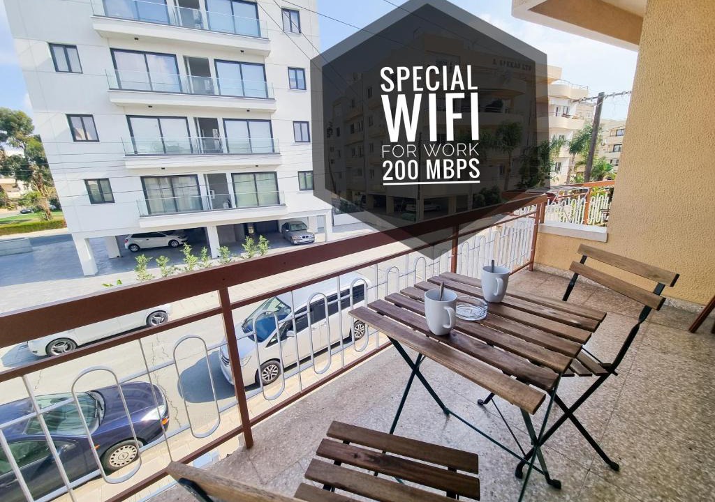 Larnaca House | Luxury City Rooms
