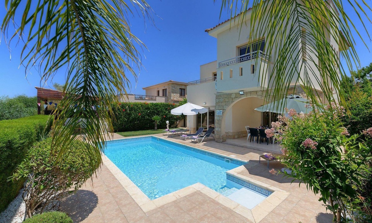 Pegeia Villa | Luxury Coral Bay Villa | Villa Shanta | 3 Bedroom Villa | Distant Sea Views