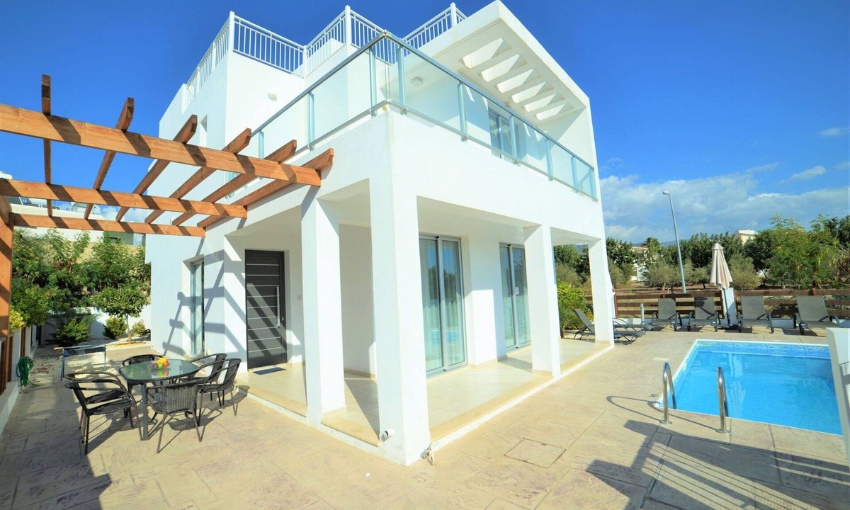Pegeia Villa | Luxury Coral Bay Villa | Villa Coral Bay 10 | 3 Bedroom Villa | Sea Views