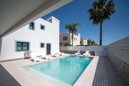 Kapparis Villa | Luxury Villa Agathoula