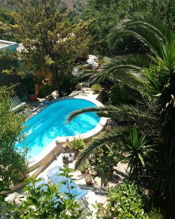 Mesa Chorio House | Magic Garden Holiday Home