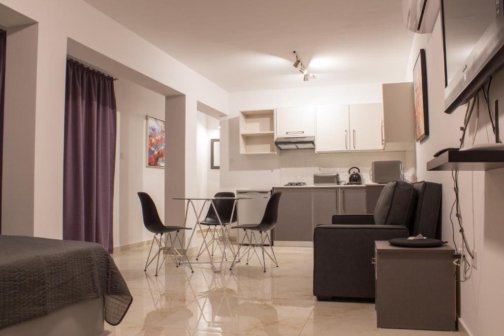 Ayia Napa Apartment | Makronissos Beach Studio
