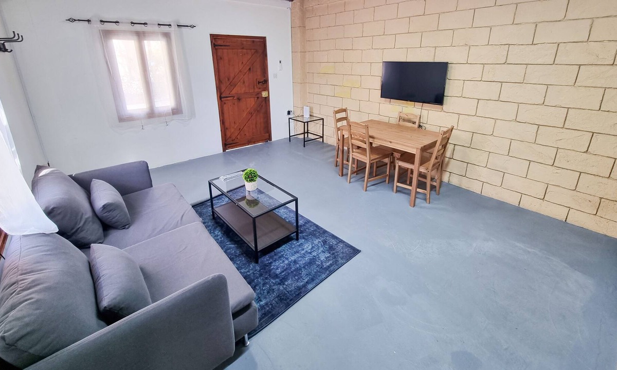 Agios Theodoros Apartment | Mountains Retreat Rooms & Suites Apt.4