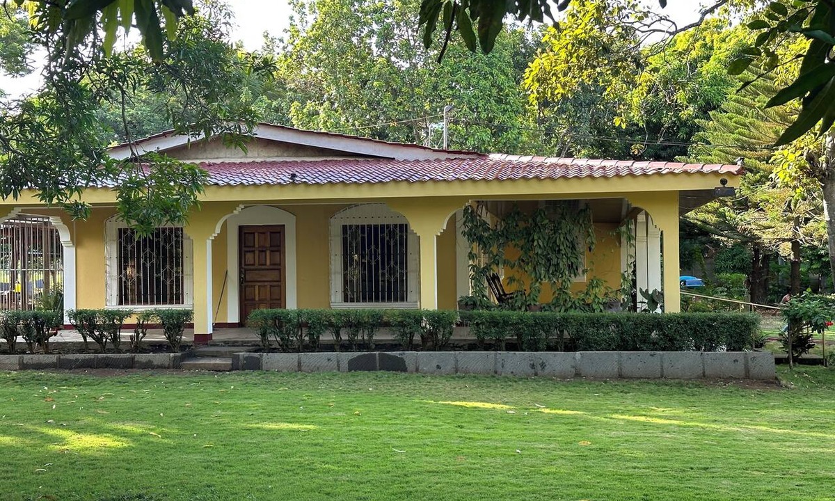 Managua House | Nicaragua Private Estate - 4BR Home Near Airport, Masaya & Granada