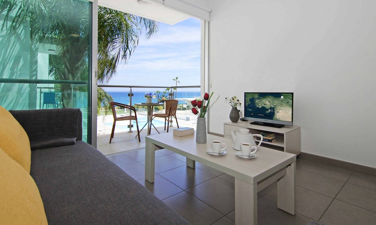 Protaras Apartment | NIOVI Sea View Aprt - Coralli Beachfront Resort