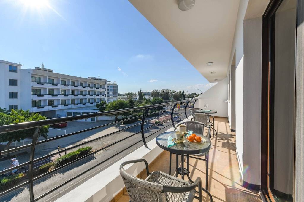 Ayia Napa Apartment | Nissi Beach Apartment 1 - 3 bedroom apartment close to Nissi Beach