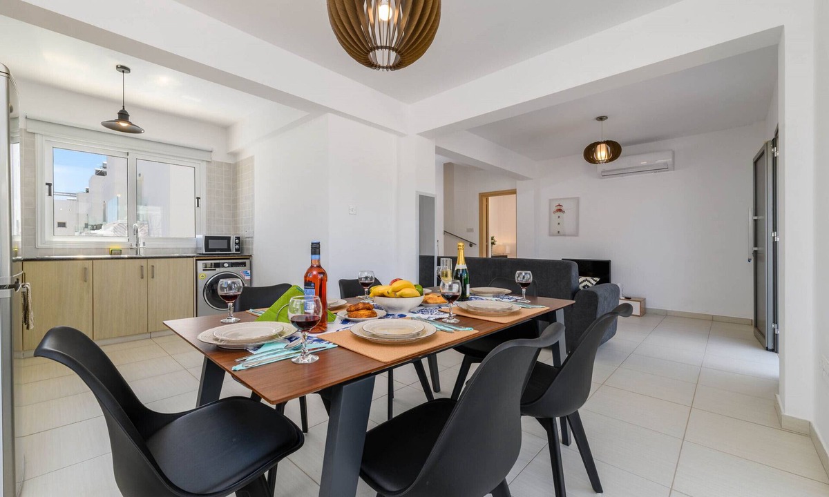 Ayia Napa Villa | Nissini Villa #5 - Steps from the Beach