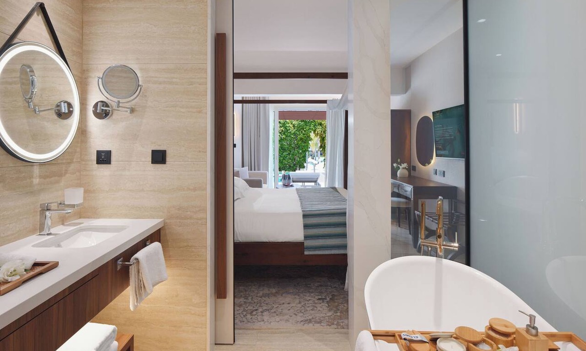 Paphos Resort | Olympic Lagoon Resort - Paphos