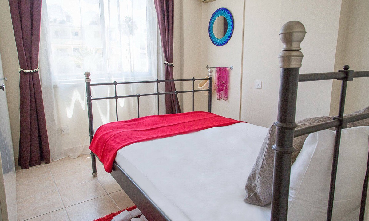 Paphos Apartment | One bedroom apartment with pool, near sea and in the heart of Tomb of the Kings