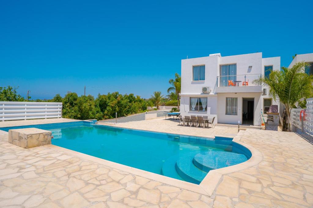 Pegeia Villa | Oniros by Prestige Bookings