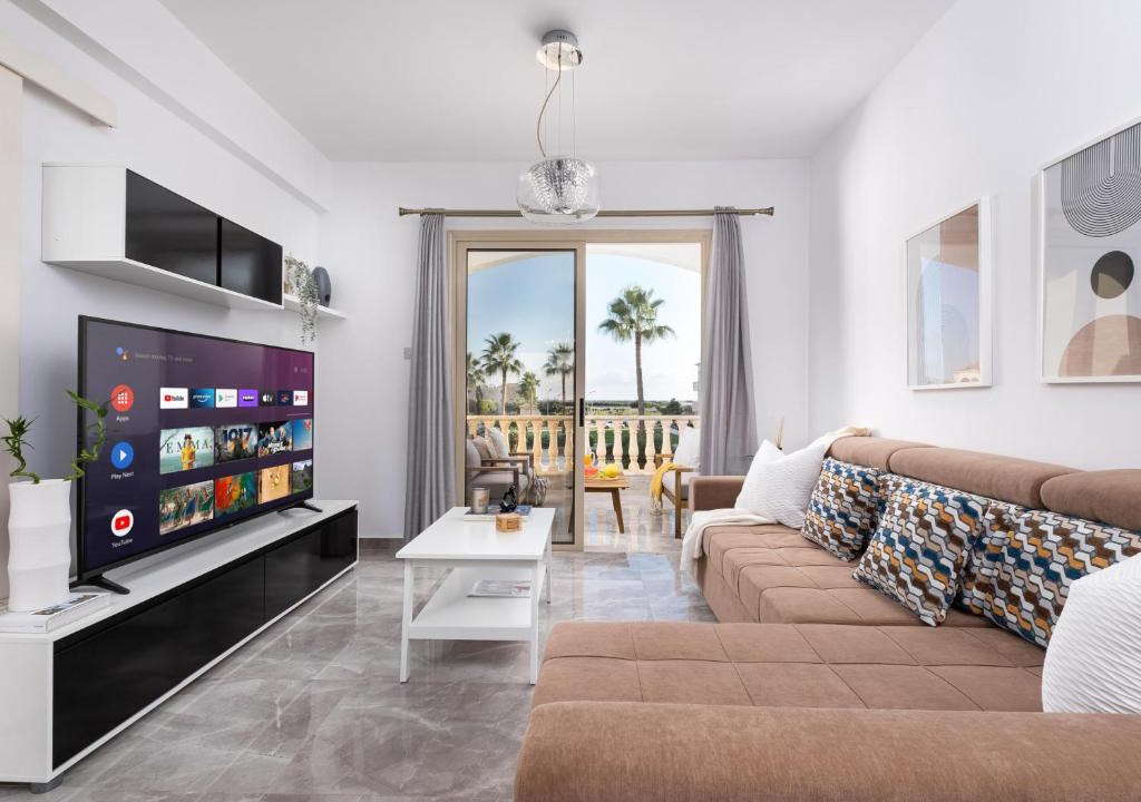 Mandria Apartment | Paradise Palms, 2bed Apt W Pool