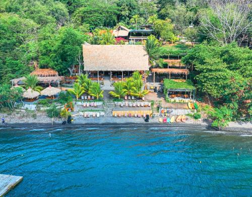 Catarina Hotel | Paradiso Lakeside Resort