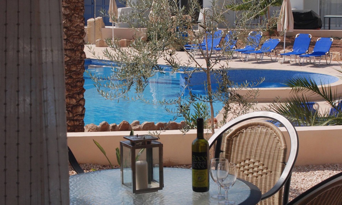Anarita Apartment | Peaceful ground floor poolside apartment in Anarita near Paphos