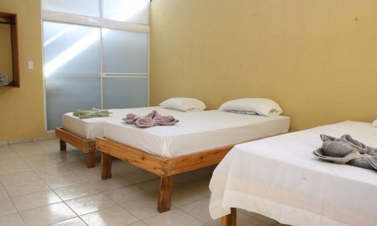 Managua Bed & Breakfast | Perfect Family Room for 3 guests!