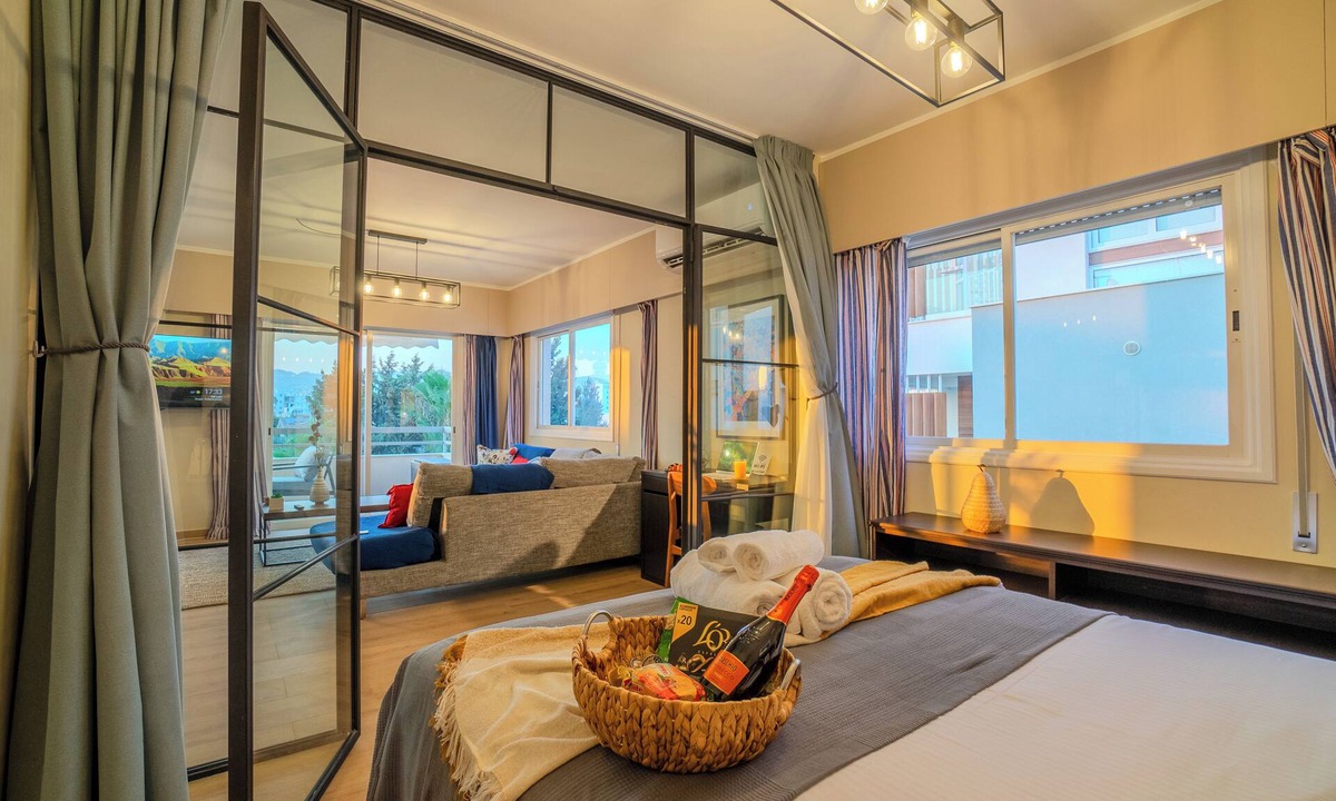Neapolis Apartment | Perfect for Families, Beach 3 Min Away
