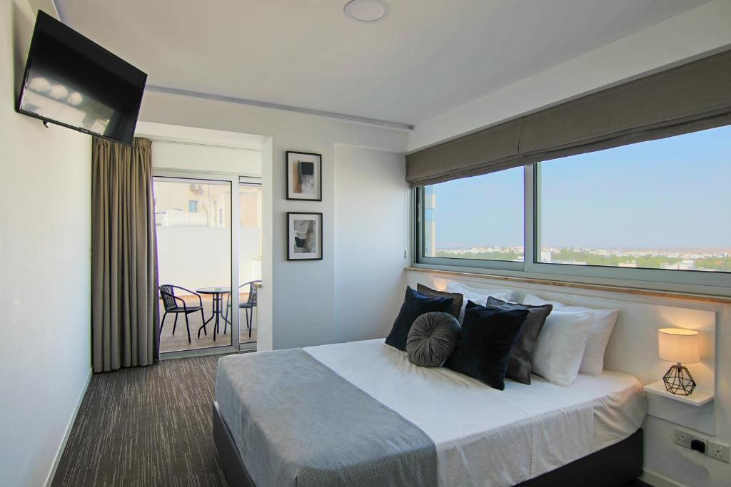Acropolis Apartment | Phaedrus Living: Luxury Suite Nicosia 501