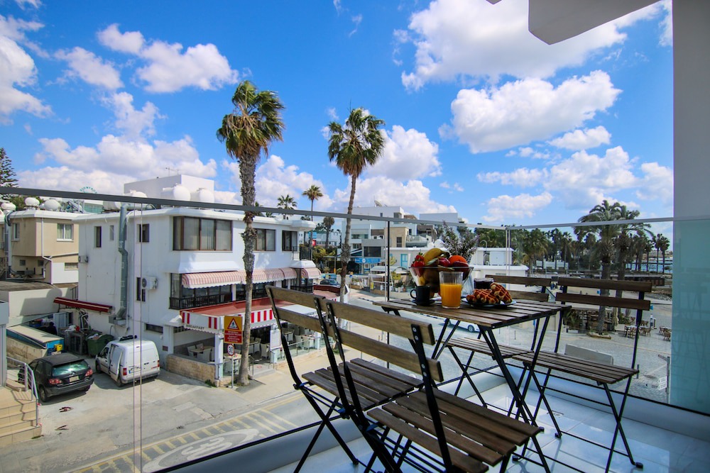 Paphos Hotel | Phaedrus Living Seaside Luxury Flat Athina 108