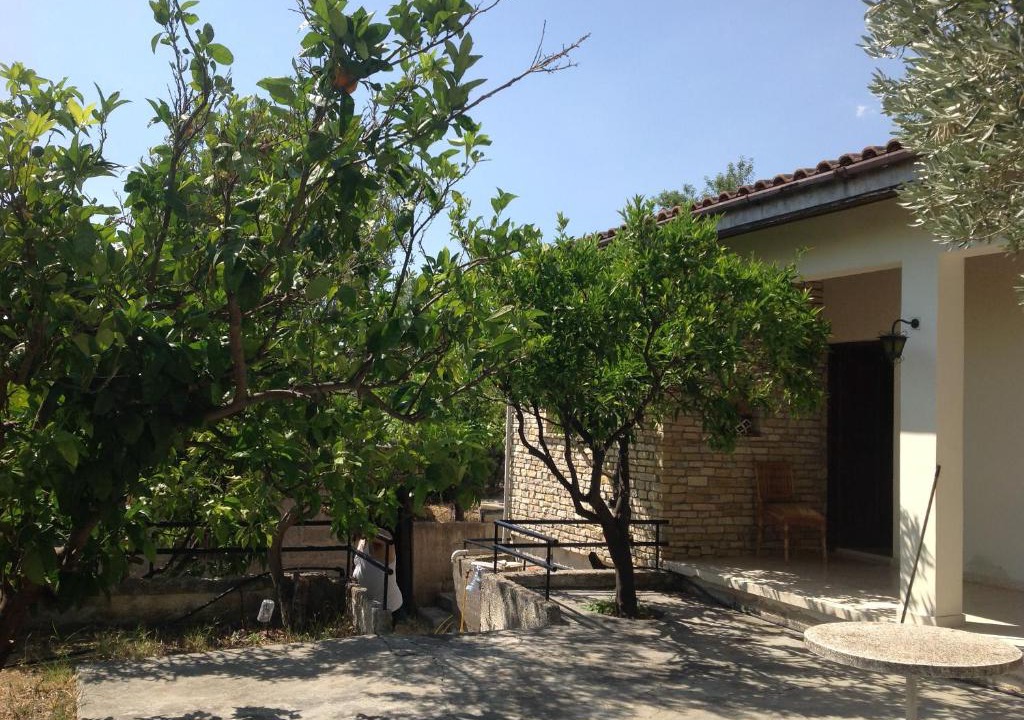 Vasa Koilaniou House | PRAITORI VILLAGE HOUSE-Enjoy Cyprus Vacation