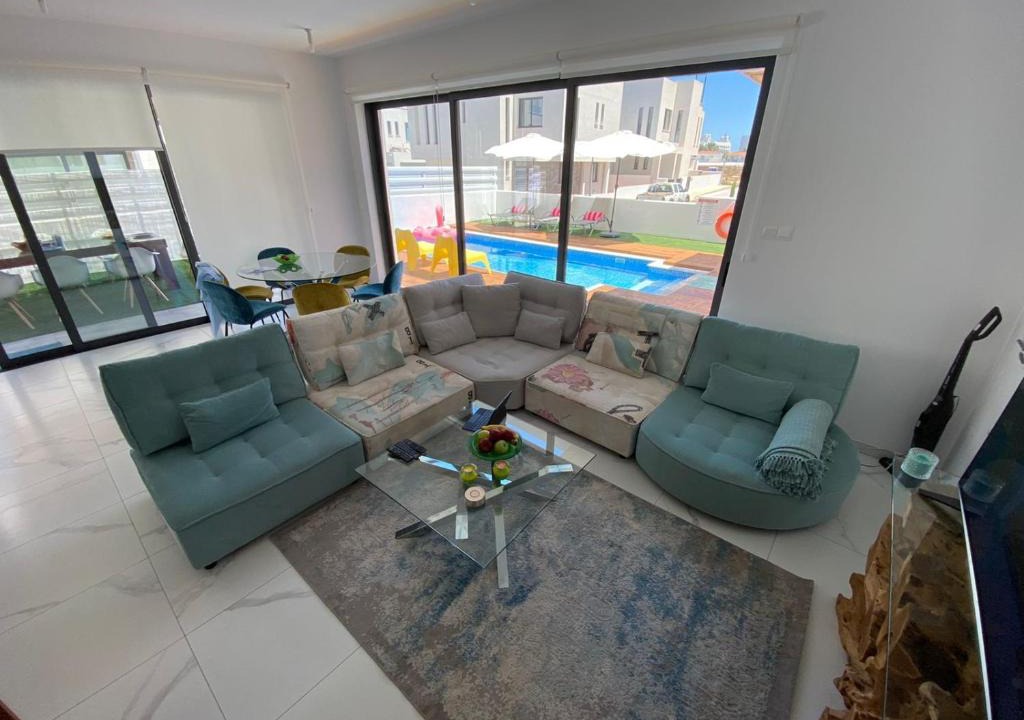 Paralimni Villa | Premium Pearl