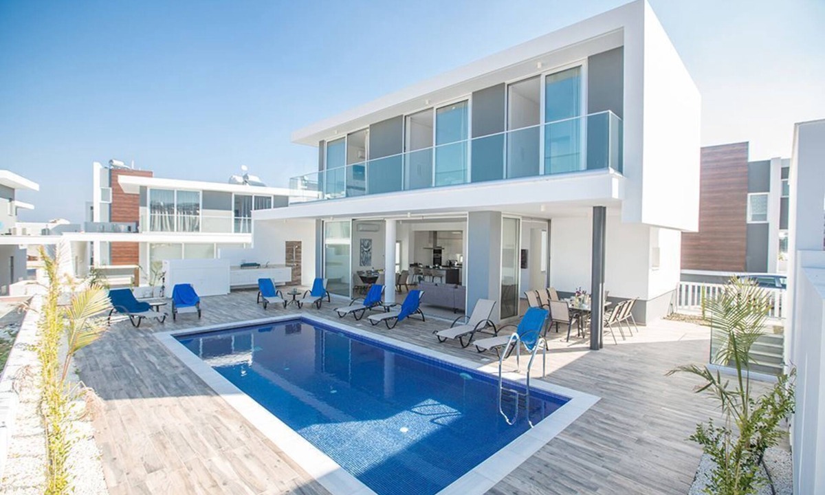 Protaras Villa | Protaras Olivine Villa OL17 - a villa that sleeps 11 guests in 5 bedrooms