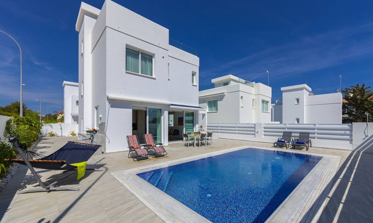 Protaras Villa | Protaras Villa Araella Near The Centre