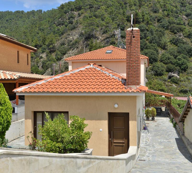 Kato Amiantos House | Protopapas House