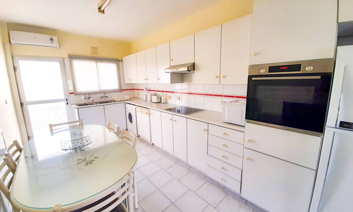 Agios Tychon Apartment | Samson Sea Breeze, 3bed sleeps 6, free WiFi