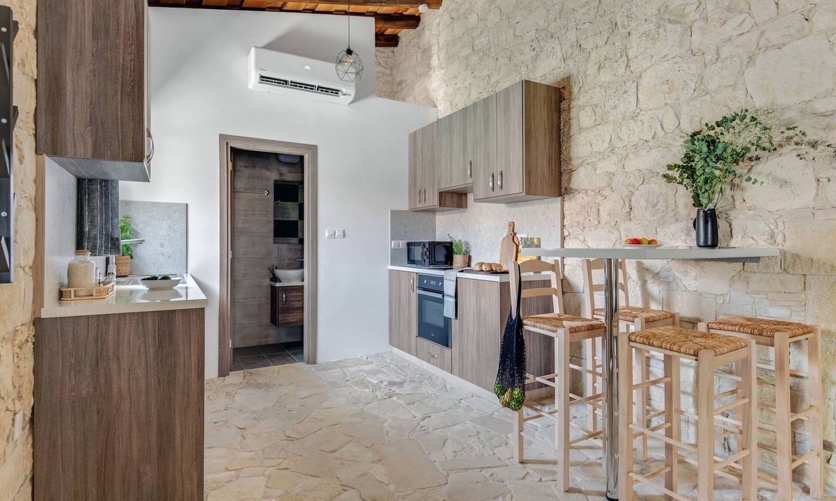 Vasa Koilaniou Apartment | Sanders Andre Marie - Nice Studio w Shared Garden