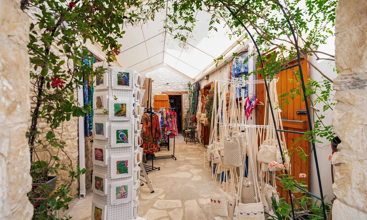 Vasa Koilaniou Apartment | Sanders Andre Marie - Nice Studio w Shared Garden