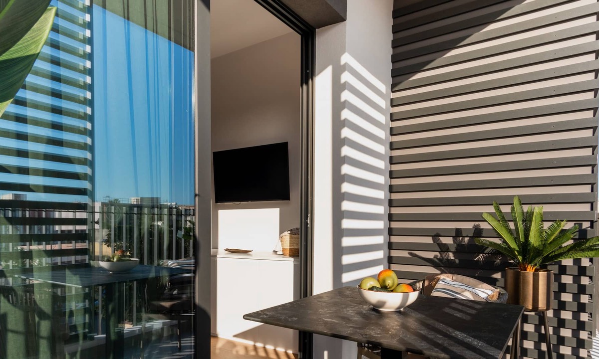 Historical Center Apartment | Sanders Armonta - Smart Studio w/ Balcony