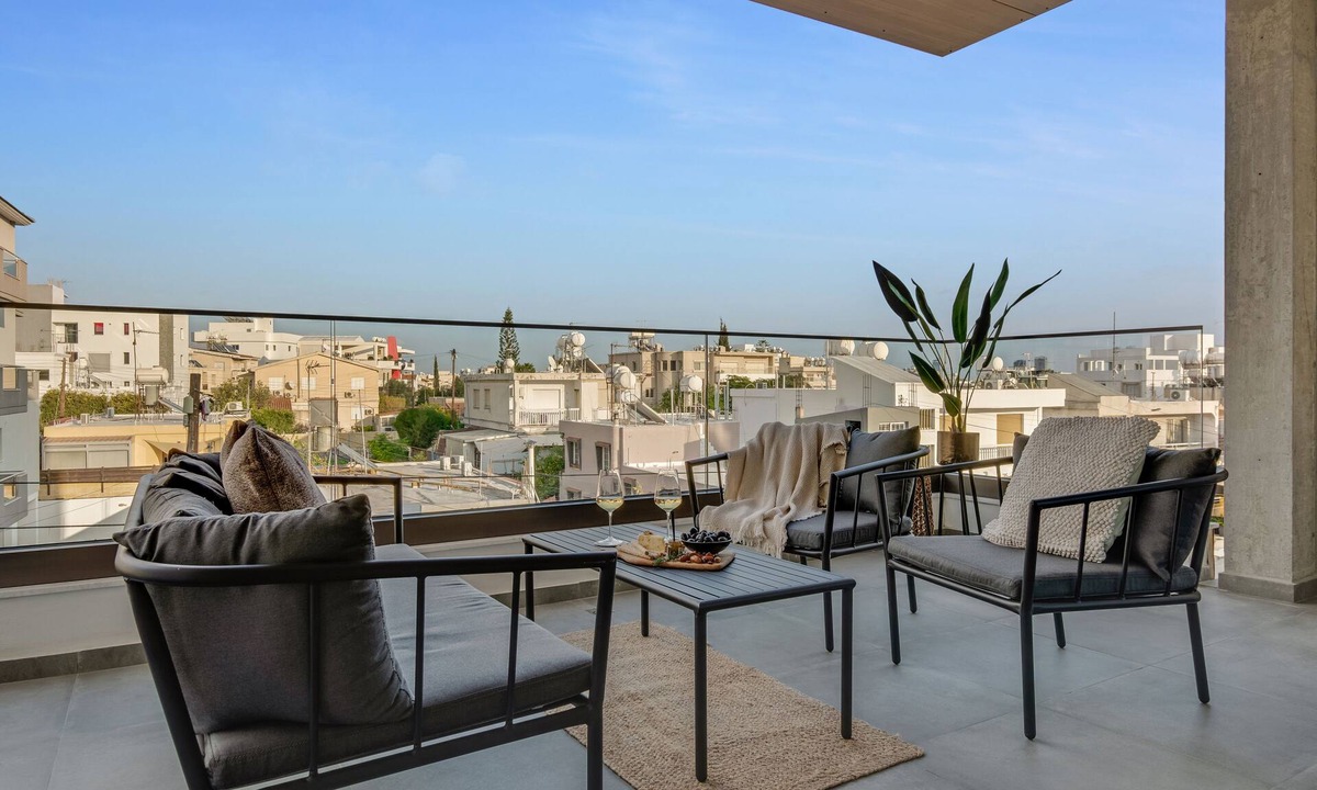 Limassol Apartment | Sanders Palama - Lovely 2-bdr Apt With Balcony