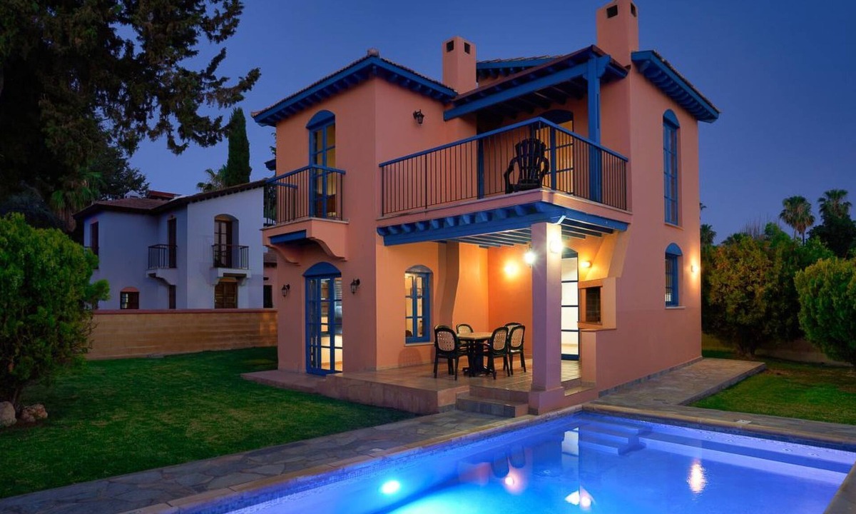 Polis House | Schönes Ferienhaus mit Balkon in Polis Chrysochous by Interhome