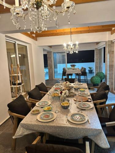 Oroklini Apartment | Sea View Penthouse
