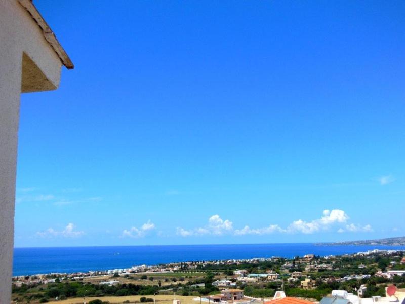 Melanos House | Sea view Townhouse in Chlorakas
