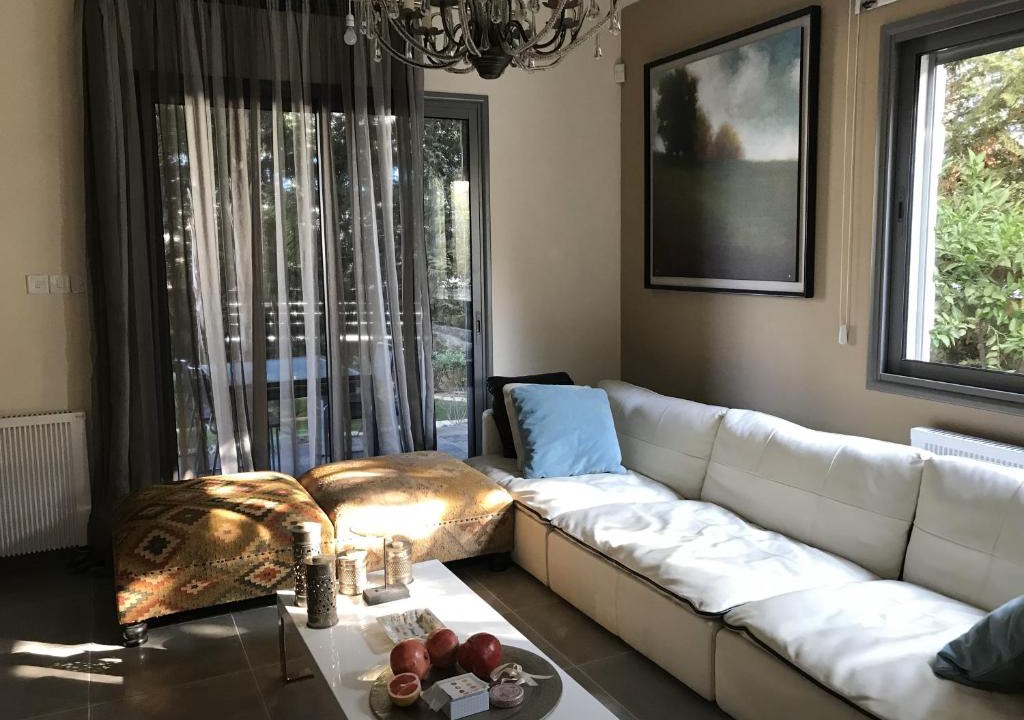 Agios Tychon Villa | Seaside villa Your finest living experiences