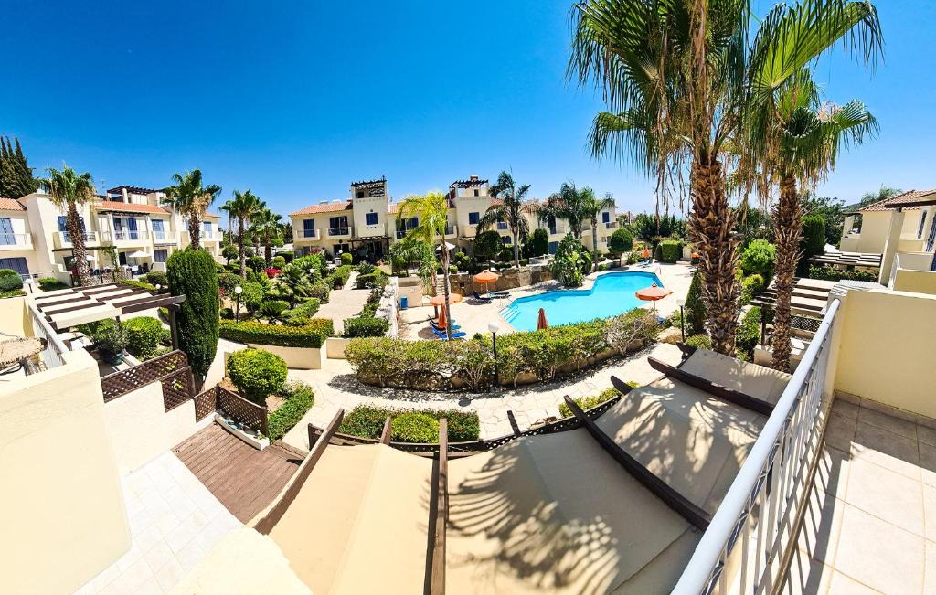 Peyia Town House | Serena Townhouse