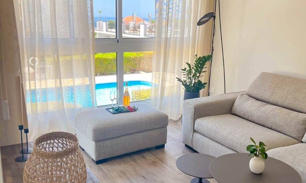 Limassol Apartment | St Raphael Marina Sea Breeze Apt & pool, Sleeps 4