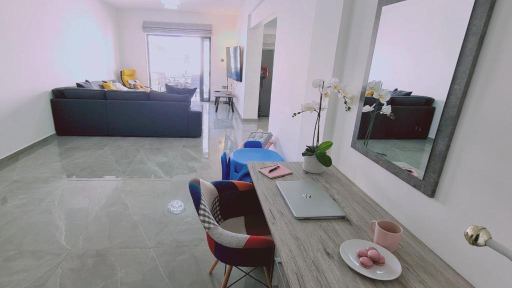 Larnaca Apartment | STAY Centro Apartment