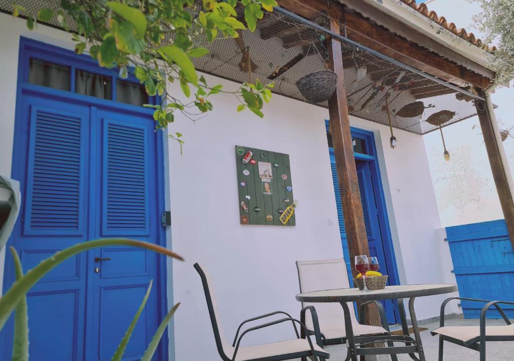Nicosia House | STAY House Victoria
