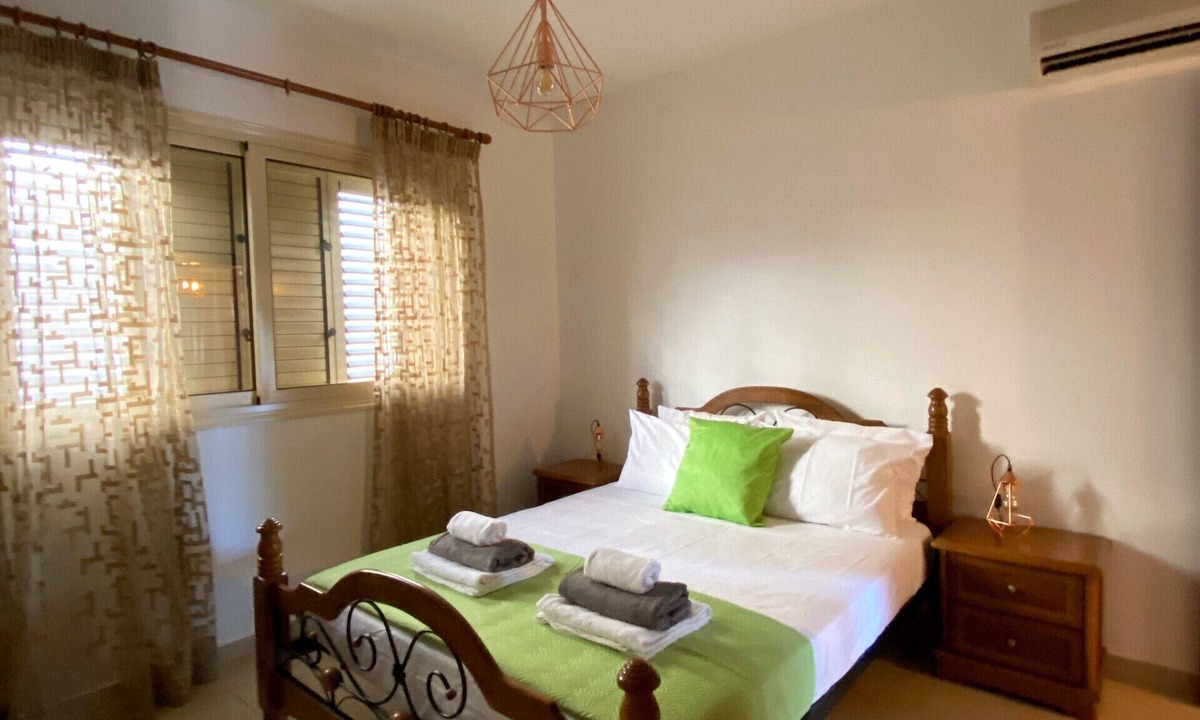 Mandria Apartment | STAY Meadow Vista Apartment