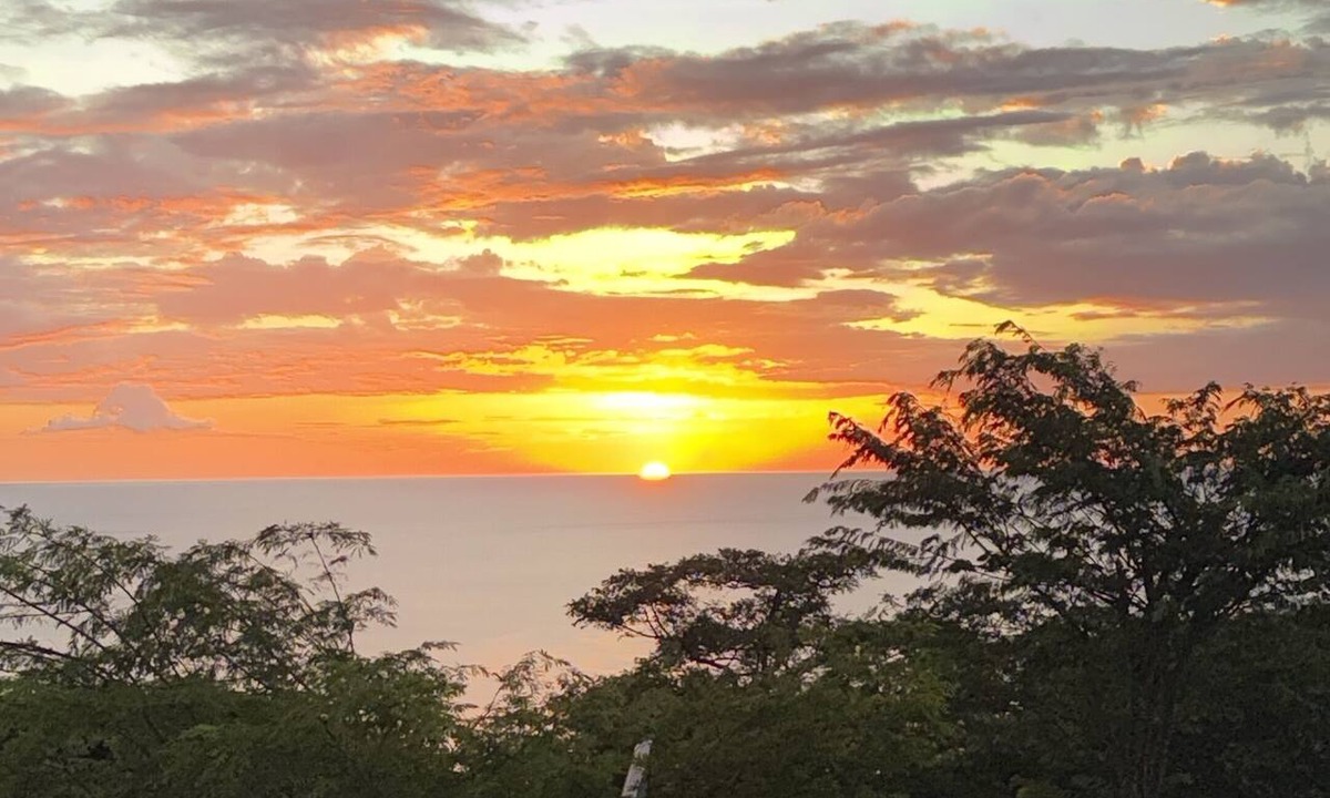 San Juan del Sur Apartment | Studio apartment with ocean view, minutes away from the beach, surf, & swimming!