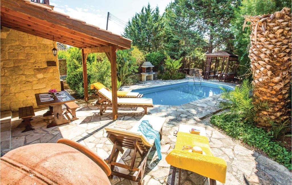 Miliou House | Stunning home in Miliou Paphos with 3 Bedrooms, Sauna and Outdoor swimming pool