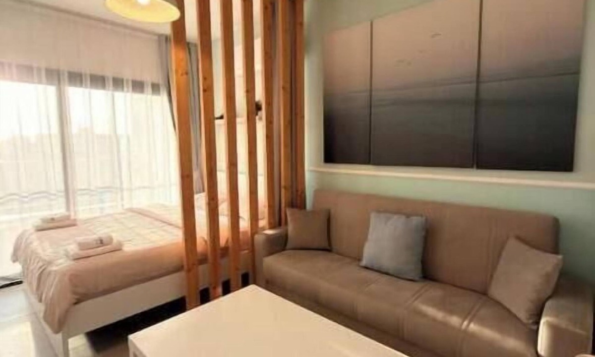 Trikomo Apartment | Stylish Studio Apartment with Pool View at Caesar Resort
