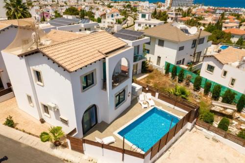 Cape Greko House | SunnyVillas 3BR Villa Private Pool AN2