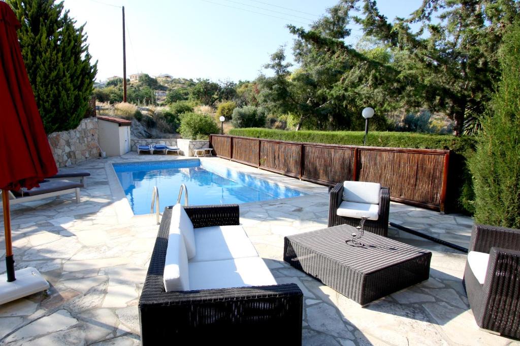 Pissouri Villa | Swimmers' Paradise