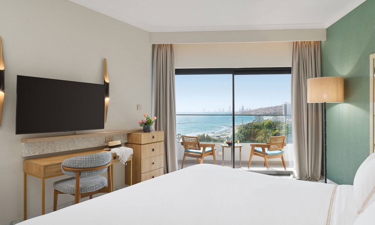Limassol Hotel | The GrandResort Leonardo Limited Edition