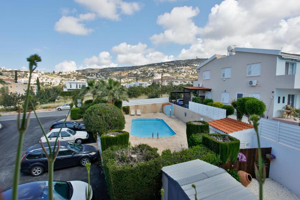 Peyia Town Apartment | The Marilouize Apartment